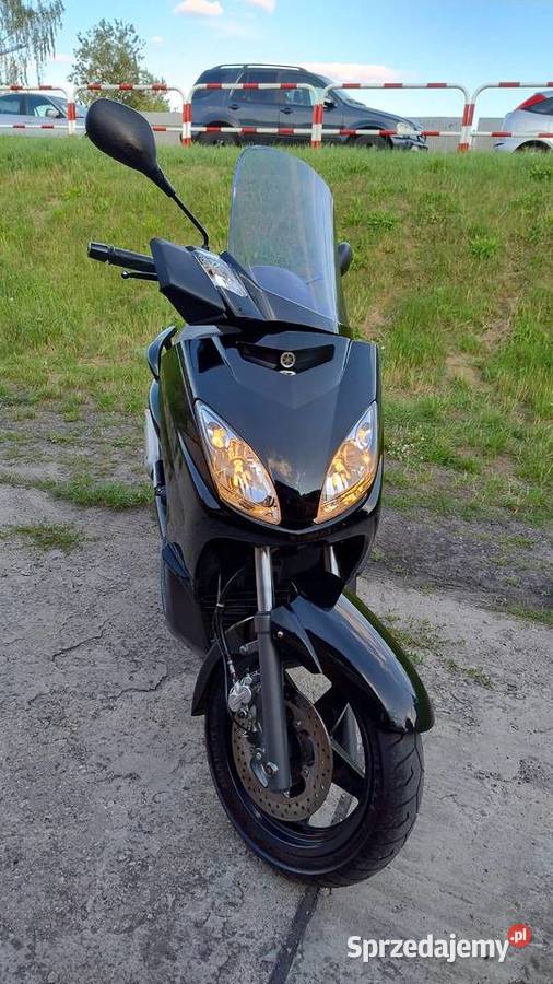 Yamaha Xmax 125R CanAm Polaris Fantic Cabalero