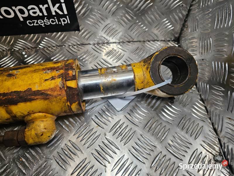 Lewy siłownik hydrauliczny przechyłu Komatsu Układ hydrauliczny