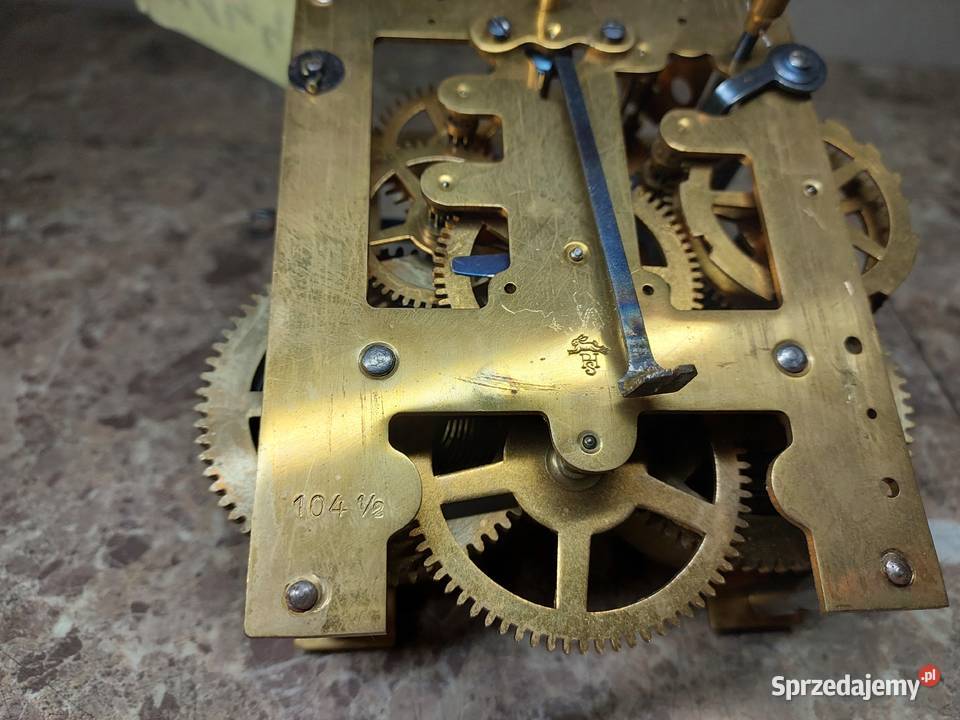 M144 Mechanizm starego zegara ściennego PHS Tczew