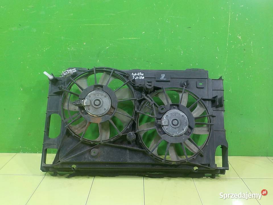 TOYOTA PRIUS III 18 VVTI 11r HB 5D wentylator Suków