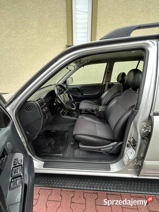 Opel Frontera 22 DTI manual 4x4 rama bez korozji Zamość