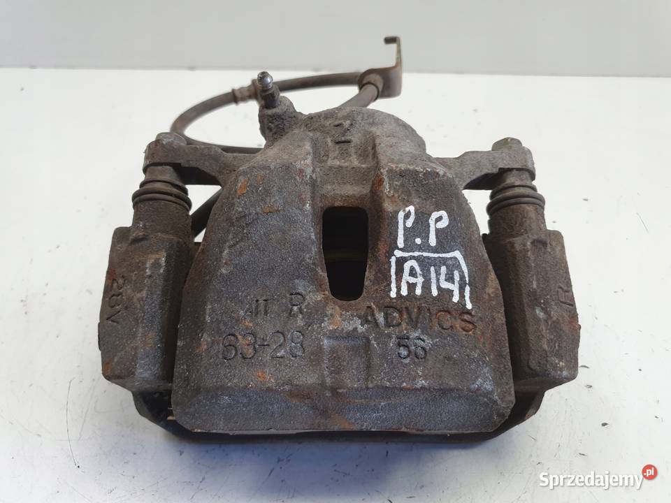 Toyota Rav4 III PRZEDNI ZACISK HAMULCOWY prawy