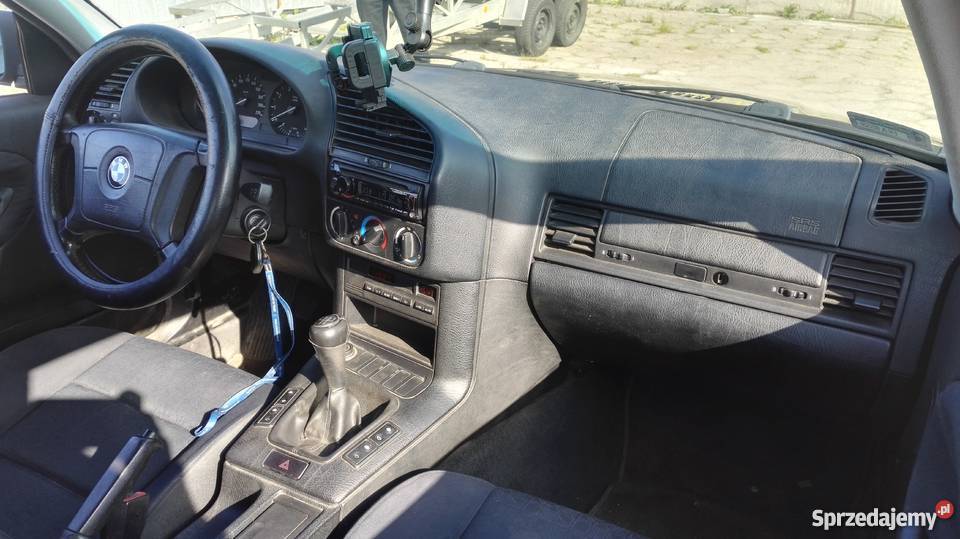 Bmw e36 Coupe 16 benzyna lakier metallic Częstochowa