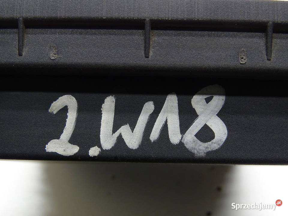 SKRZYNKA BEZPIECZNIKÓW 1K0937125D A3 8P LEON II