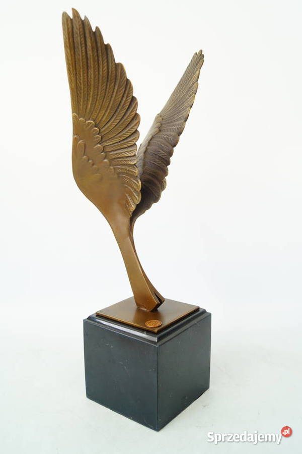 Skrzydła gołębia figura z brązu Gołąb pokoju Gizałki