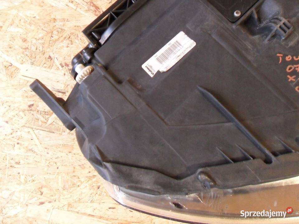 VW Touareg 7L 2007 lift xenon lewy osobowe wielkopolskie