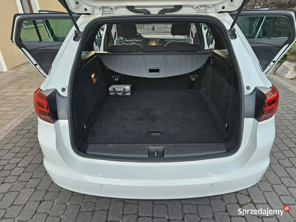 Opel Astra K 20152021 nieuszkodzony Zagnańsk sprzedam