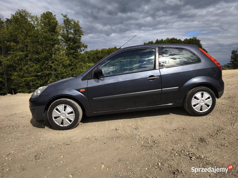 Ford Fiesta 13 serwisowany prywatnie zadbany Zarejestrowany w Polsce Skawina