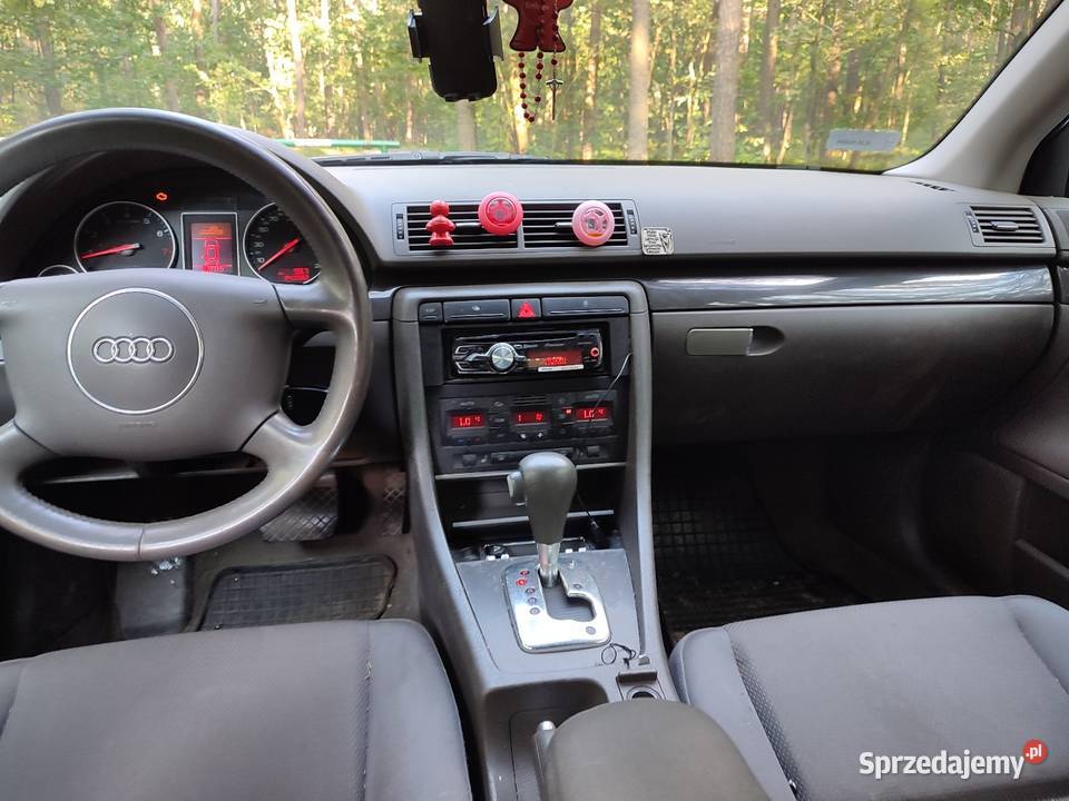 Audi A4 B6 20 130 benzyna 2001r zadbany bez Sandomierz sprzedam