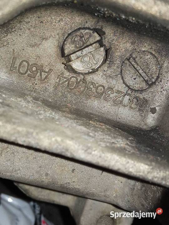 ŁAPA WSPORNIK 5802363004 23 HPI JTD Iveco Daily osobowe