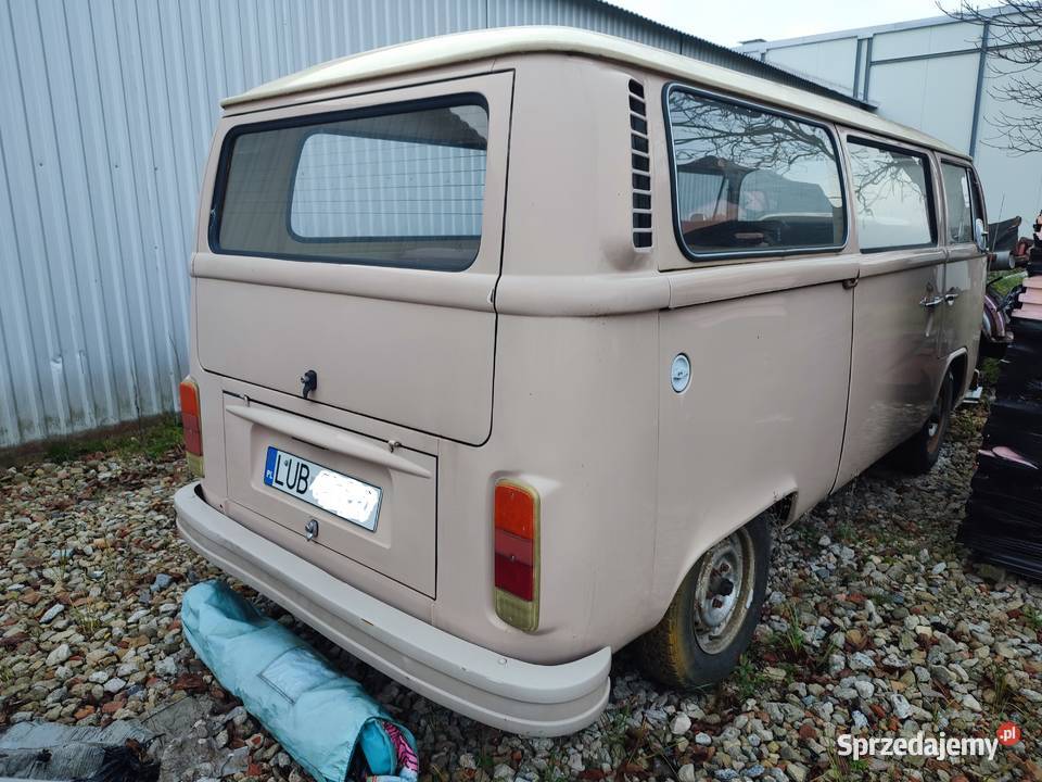 Volkswagen VW T2 Ogórek Bus Bulik Transporter uszkodzony Lublin