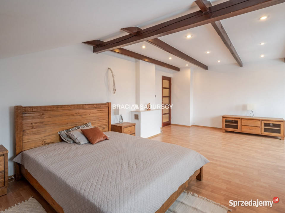 wynajmu domu wolnostojącego 284m2 Kraków Liczba pokoi 7