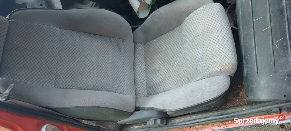 Fotele alfa Romeo 156 dwie sztuki podkarpackie sprzedam