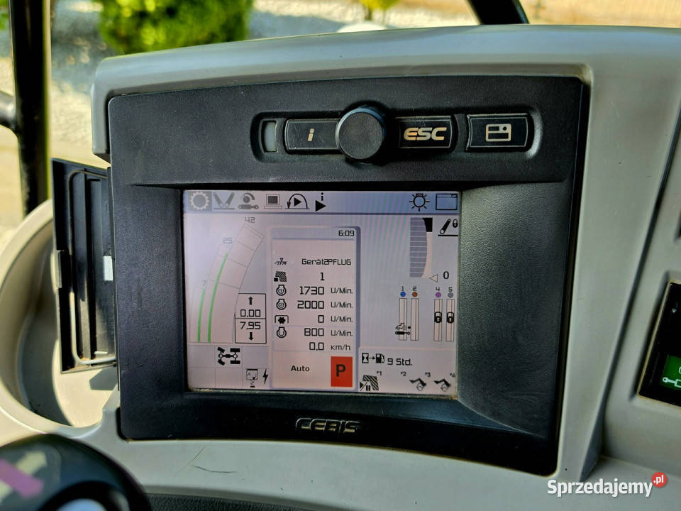ciągniki Claas AXION 810 CMATIC AXION 810 CMATIC Skępe