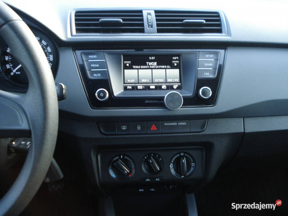 koda Fabia Super oszczędny III 2014 nieuszkodzony Morzyczyn