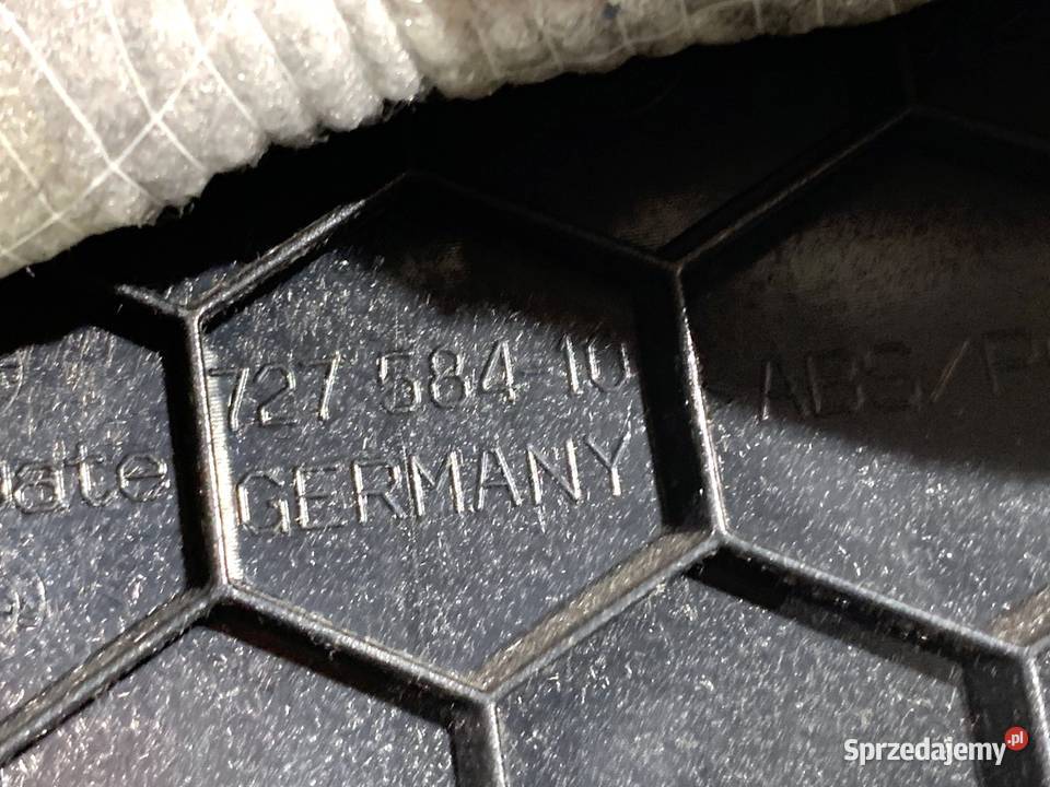 SCHOWEK PASAŻERA BMW F30 SedanLimuzyna 1118