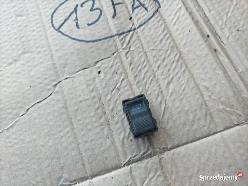 AUDI 80 B4 WŁĄCZNIK OTWIERANIA ZAMYKANIA SZYBY