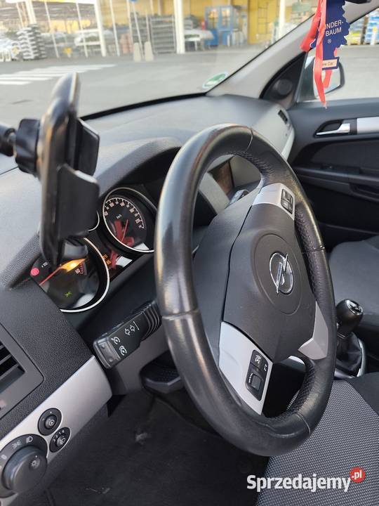 Sprzedam Opel Astra H 2009 lift czujnik zmierzchu Piotrków Trybunalski