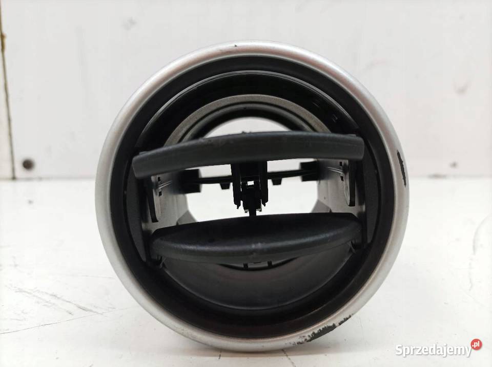 KRATKI NAWIEWU DESKI BERLINGO 9680899377 Peugeot