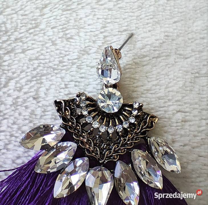 Nowe kolczyki chwosty fioletowe białe kamienie Kolczyki sprzedam