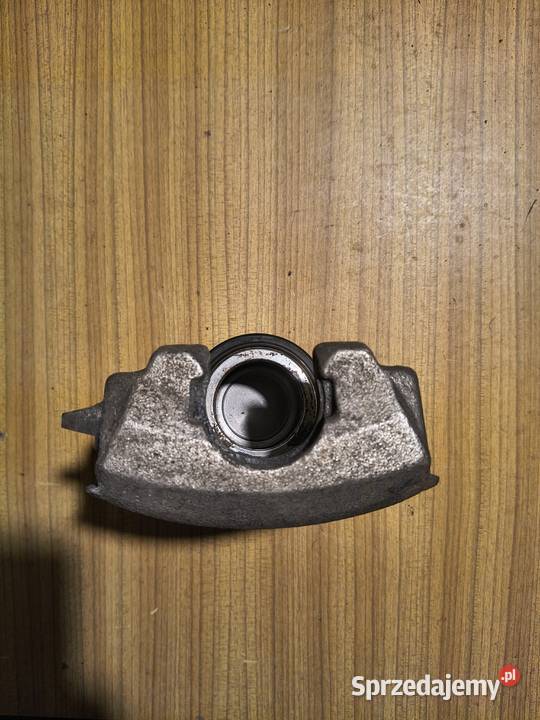 Zacisk hamulcowy przód prawy skoda audi osobowe Raniżów