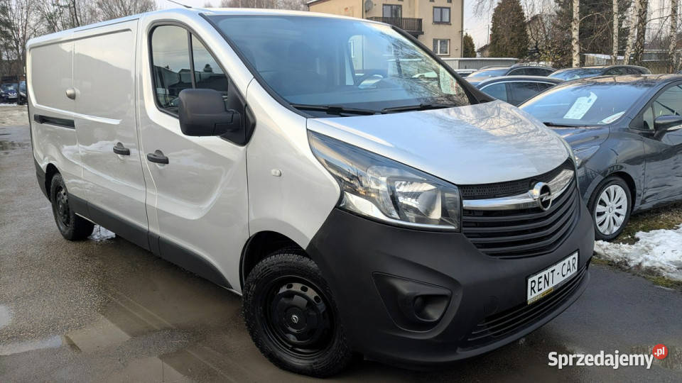 Opel Vivaro 16D145LongBezwypadkowyBUS 3Osoby 145KM Częstochowa