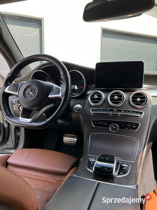 MercedesBenz Klasa C 300 7GTRONIC AMG Line
