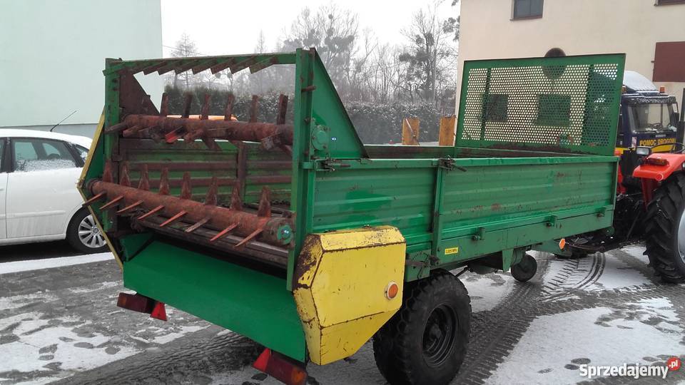 Rozrzutnik jednoosiowy Agromet Brzeg nieuszkodzony