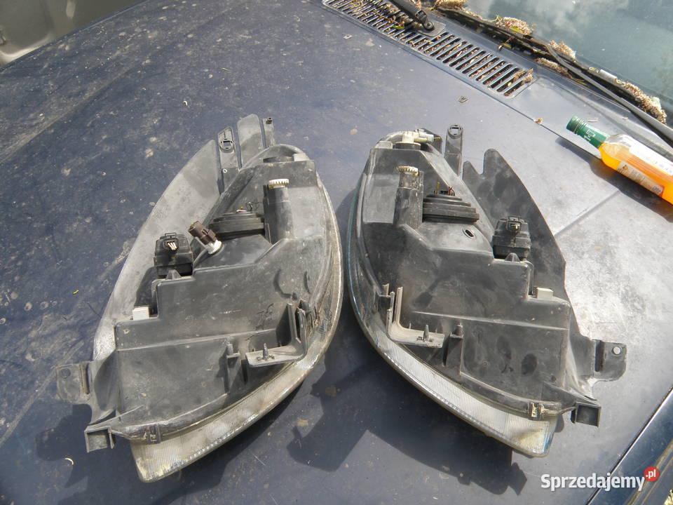 Lampa przednia prawa lewa Citroen Xsara Picasso Kraków sprzedam