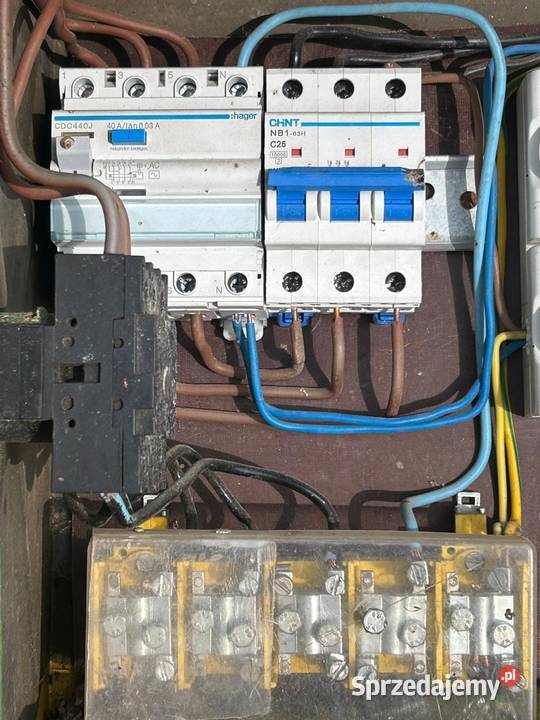 Skrzynka rozdzielnia budowlana