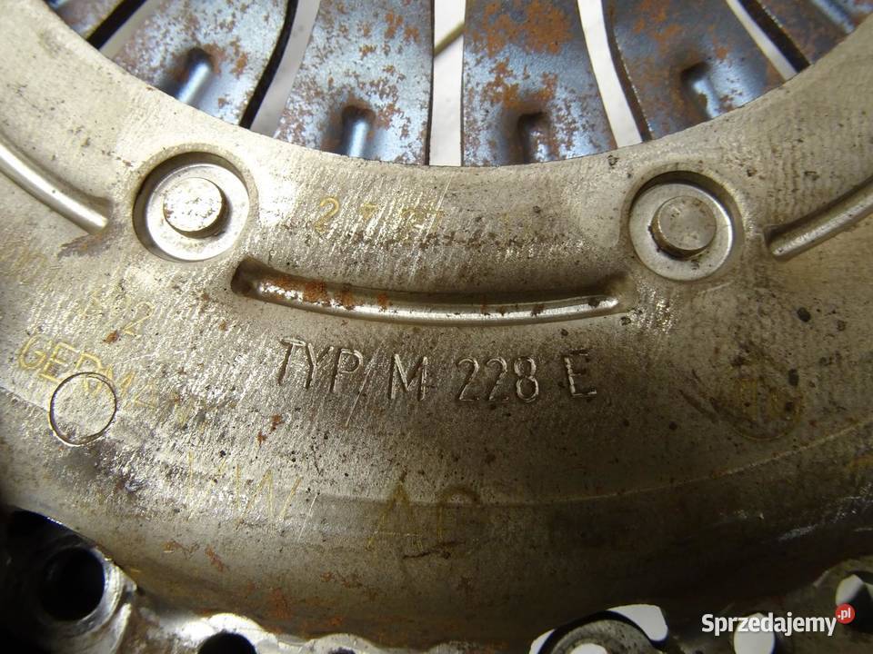 SPRZĘGŁO DWUMASOWE KOMPLET 03C141031F 14 TSI CHP