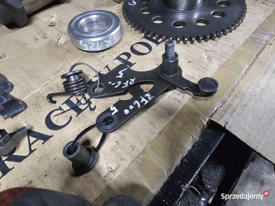Suzuki RF 600 skrzynia biegów sprężyna sprężynka
