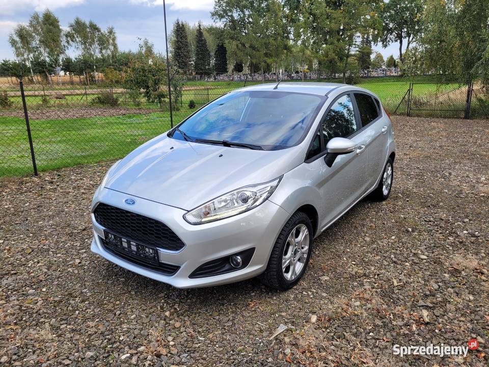 Ford Fiesta Mk7 Lifting 12 Benzyna mały przebieg Fiesta Motoryzacja Gniewczyna Łańcucka