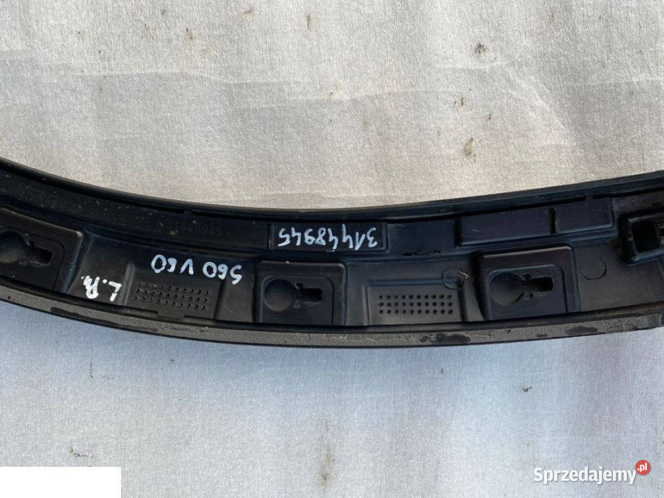 Volvo s60 v60 CC listwa błotnik przód prawa Kozubszczyzna