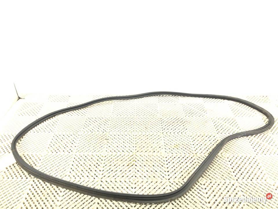 USZCZELKA KLAPY BAGAŻNIKA TOYOTA CHR Hatchback sprzedam