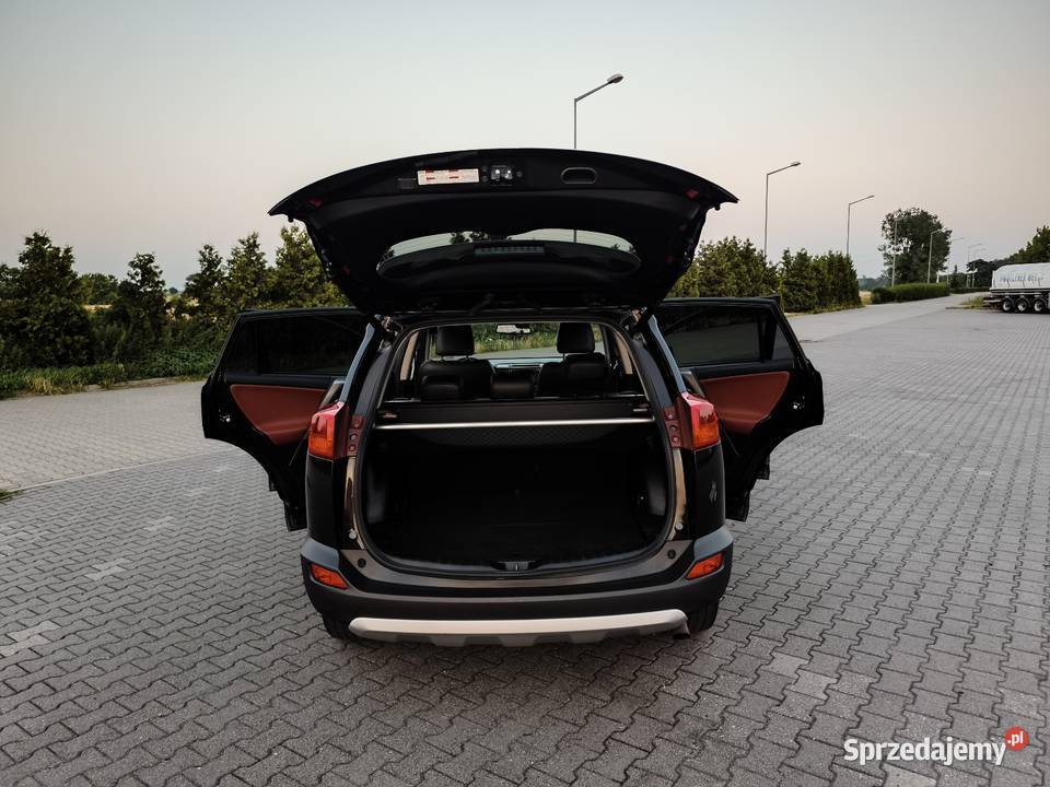Sprzedam Toyotę Rav 4 serwisowany w ASO Chodzież sprzedam
