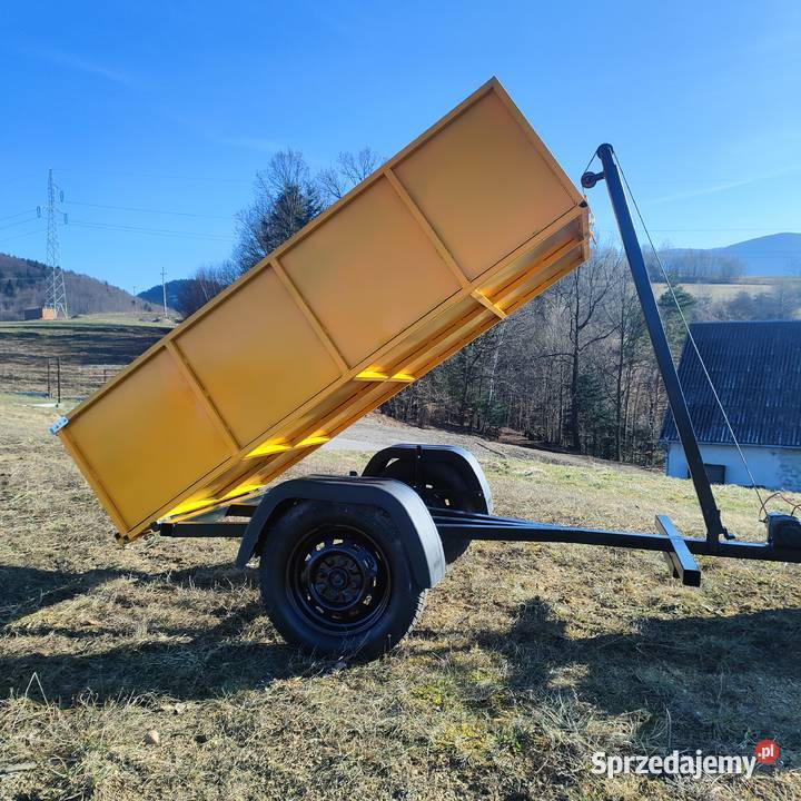 Przyczepa z kiprem tania solidna pojemna Skrzydlna