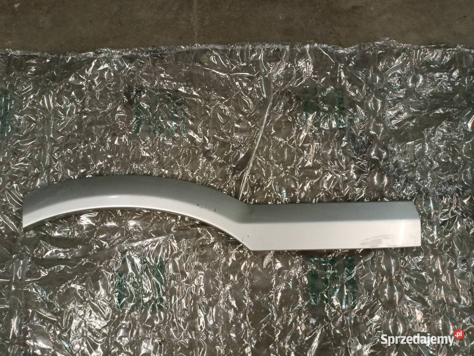 Opel Zafira A OPC listwa błotnika tylna lewa Czechy