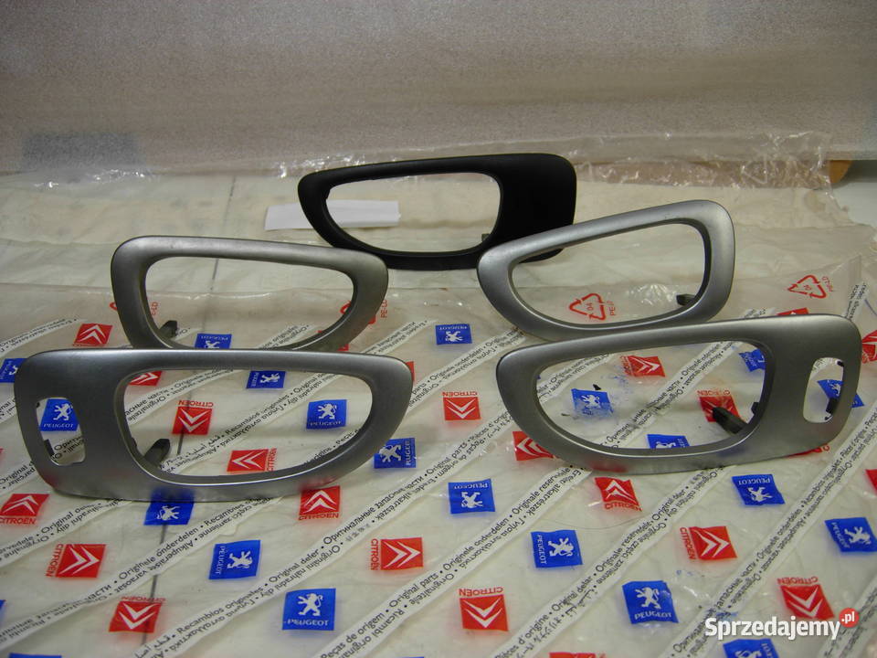 Peugeot 307 plastiki klamki przyciski osobowe