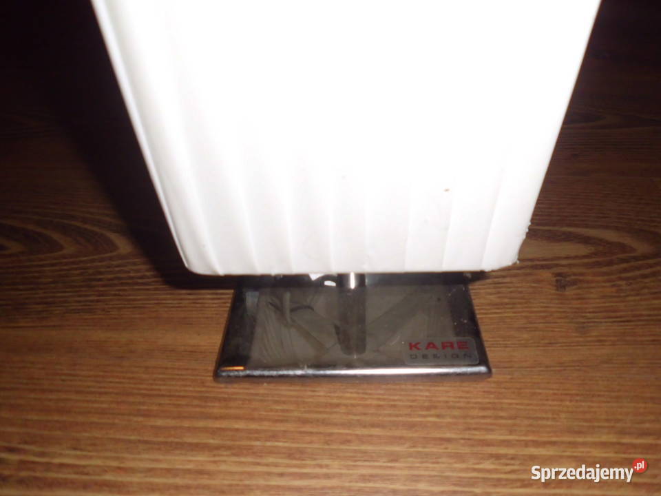 duża lampa na podstawie Łuków