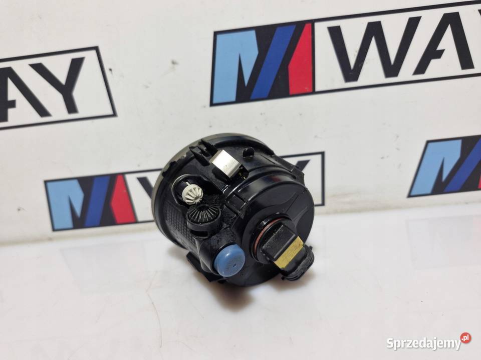 BMW X3 F25 HALOGEN LAMPA PRZECIWMGIELNY PRAWY osobowe Światła do jazdy dziennej DRL