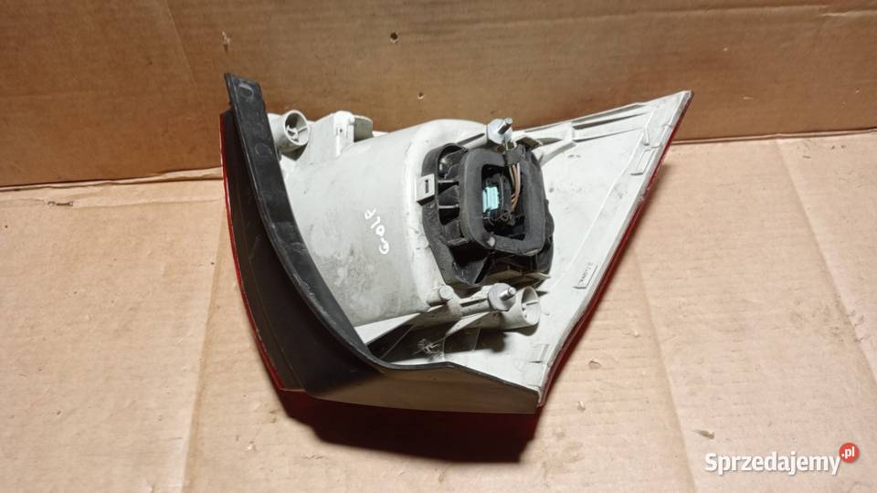 VW GOLF V HB LAMPA TYŁ PRAWA sprzedam