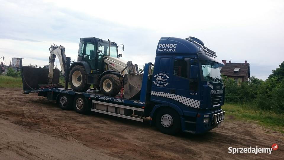 Transport traktorów opryskiwaczy przyczep zwyżki