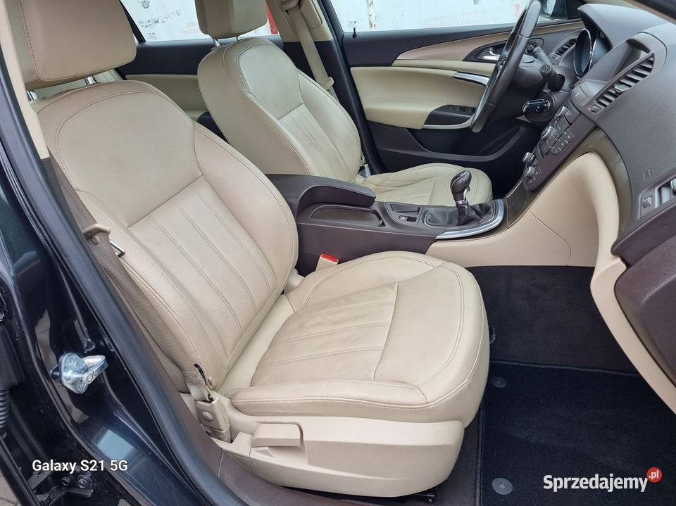 Opel Insignia I 16 TURBO 180 jasne skóry manualna