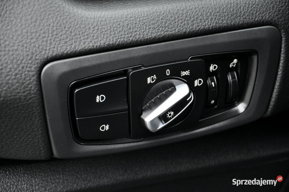 BMW 218 20D 150 wielofunkcyjna kierownica BMW