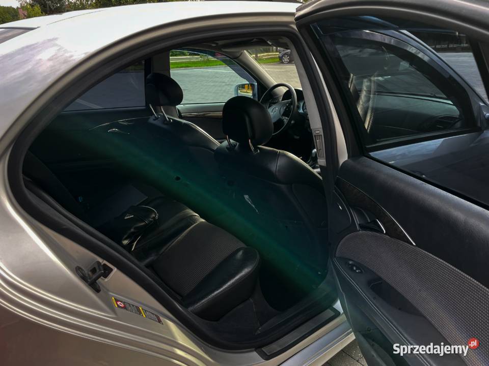 MercedesBenz W211 Avantgarde 27 CDI Harman 2685cm3 Klasa E łódzkie Rawa Mazowiecka