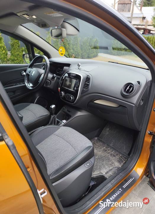 Renault Captur 09 2017 49400 salon Polska Rok produkcji 2017 Spytkowice