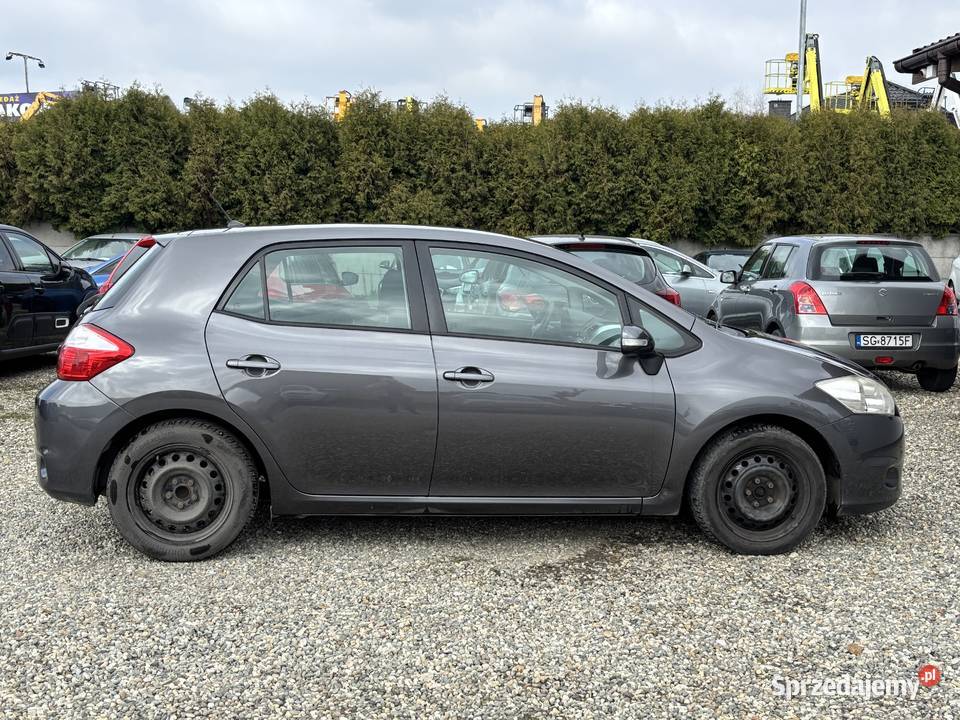 Toyota Auris czujnik parkowania Paniówki