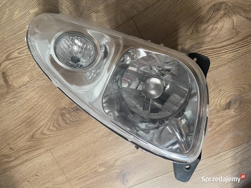 84156845 Reflektor lampa przednia T5000 T6000 nieuszkodzony