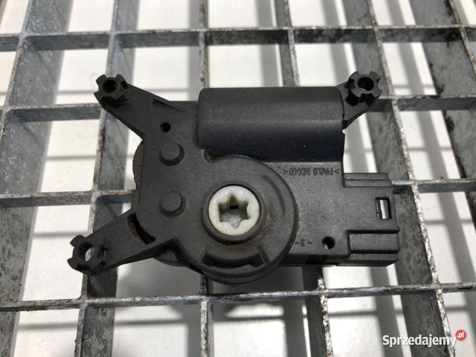 SILNICZEK NAWIEWU RENAULT A21101800 MASTER III